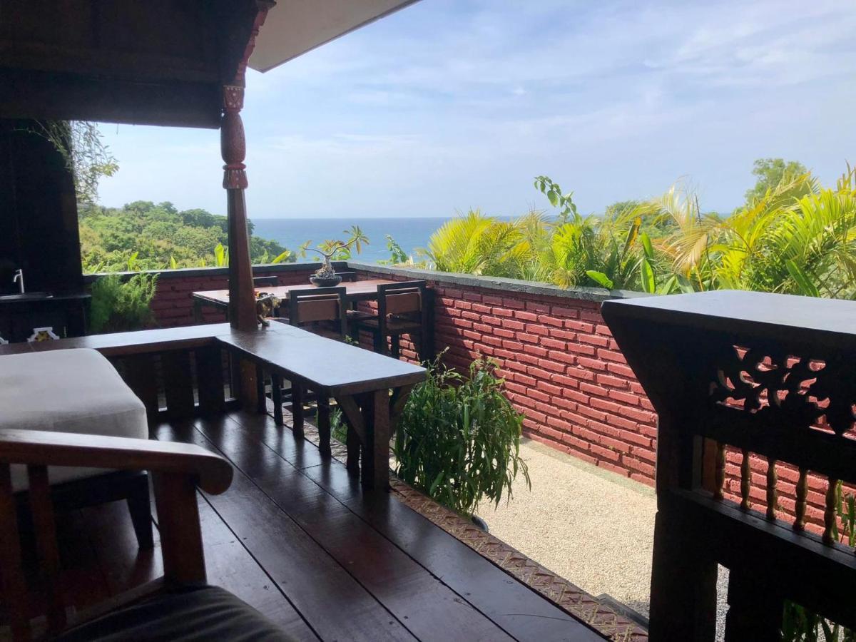 The Hidden Escapes Bingin- Sunset Rooftop Wood House With Ocean View & Private Kitchen ウルワツ エクステリア 写真